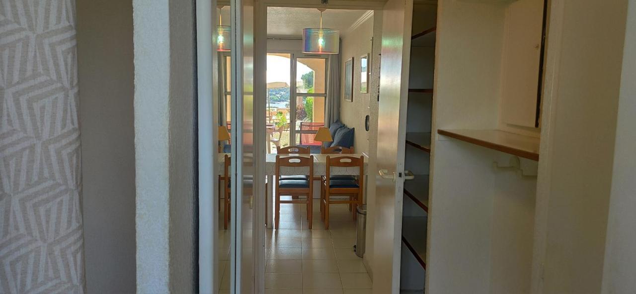 Cap Esterel T2 1ch 4-5p Rez-de-Jardin Vue Mer, Piscine, Parking et Ménage inclus, WIFI gratuit Saint-Raphaël Extérieur photo