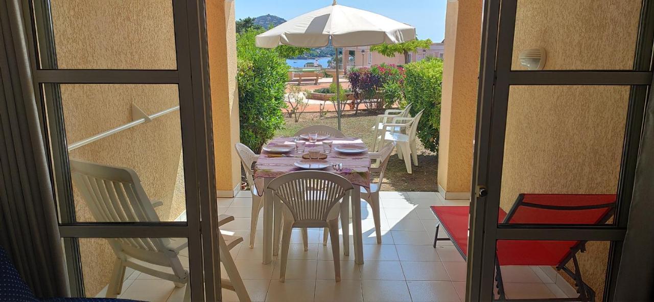 Cap Esterel T2 1ch 4-5p Rez-de-Jardin Vue Mer, Piscine, Parking et Ménage inclus, WIFI gratuit Saint-Raphaël Extérieur photo