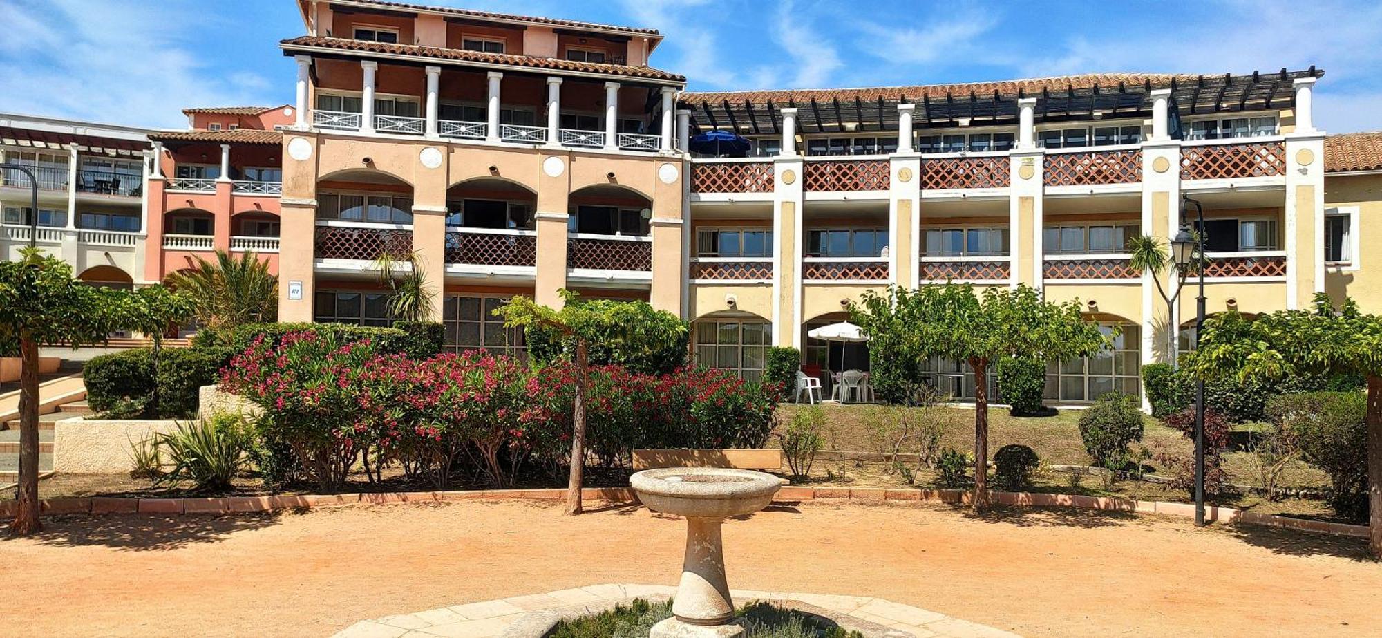 Cap Esterel T2 1ch 4-5p Rez-de-Jardin Vue Mer, Piscine, Parking et Ménage inclus, WIFI gratuit Saint-Raphaël Extérieur photo